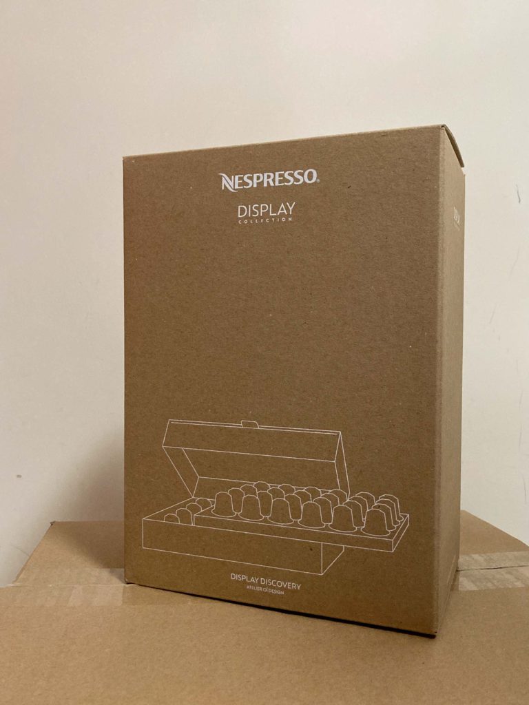 Nespresso 會員在網店可享有迎新禮物，我選了膠囊收納盒