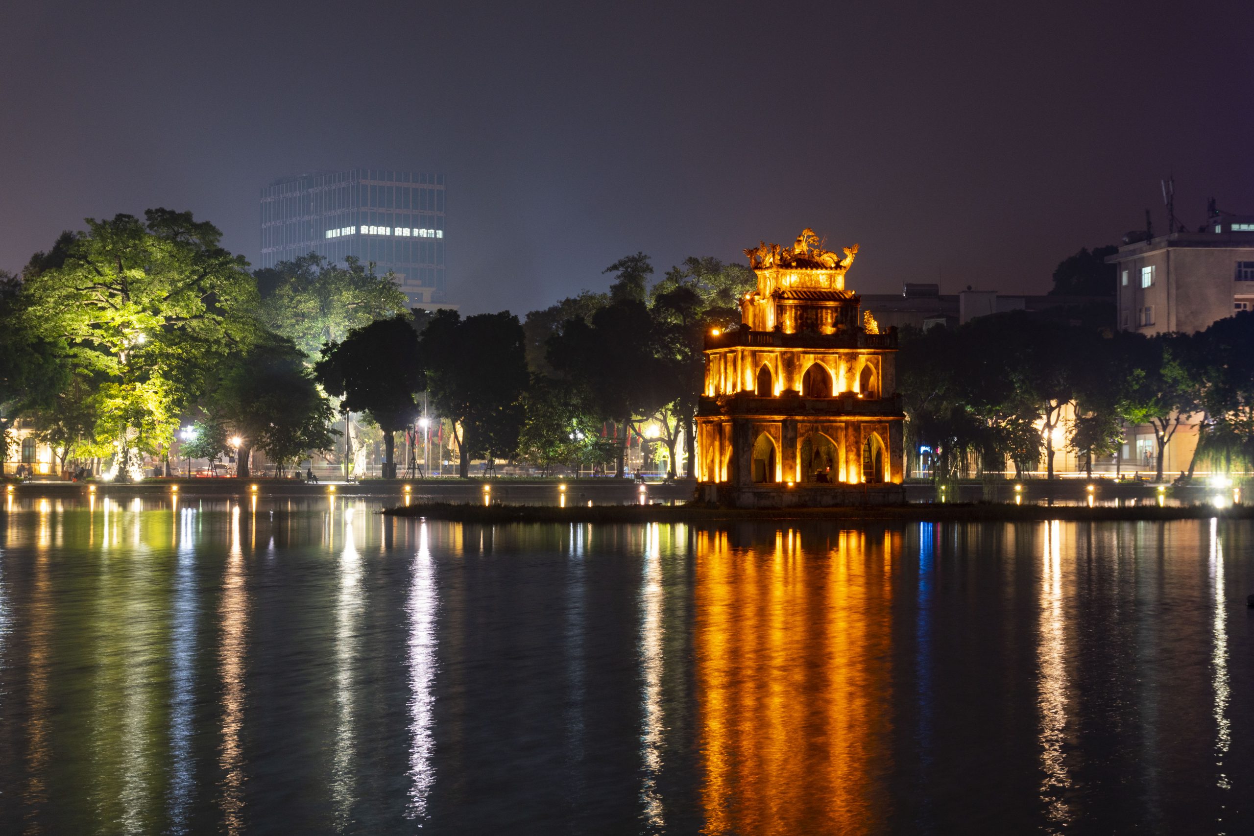 越南河內還劍湖夜景
