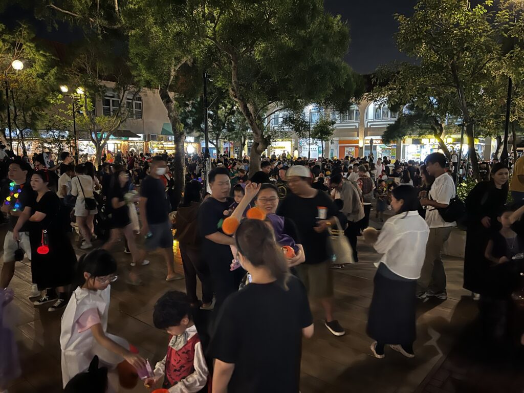 香港各區都會有自發舉行的 Halloween 慶祝活動​